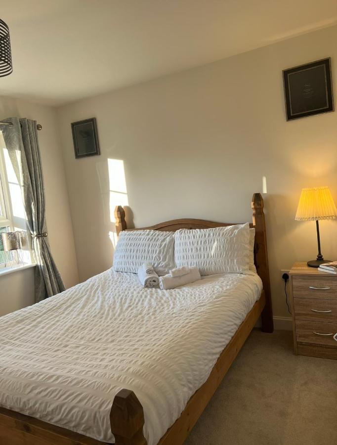 Cosy Double Room With Private Bathroom Homestay Caldecote Bagian luar foto